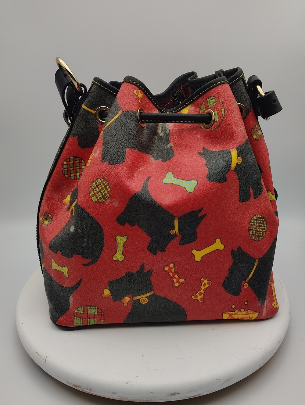 RARE Dooney & Bourke Schnauzer Design Black Bucket Bag In Red/Black/ Tartan - Picture 5 of 16